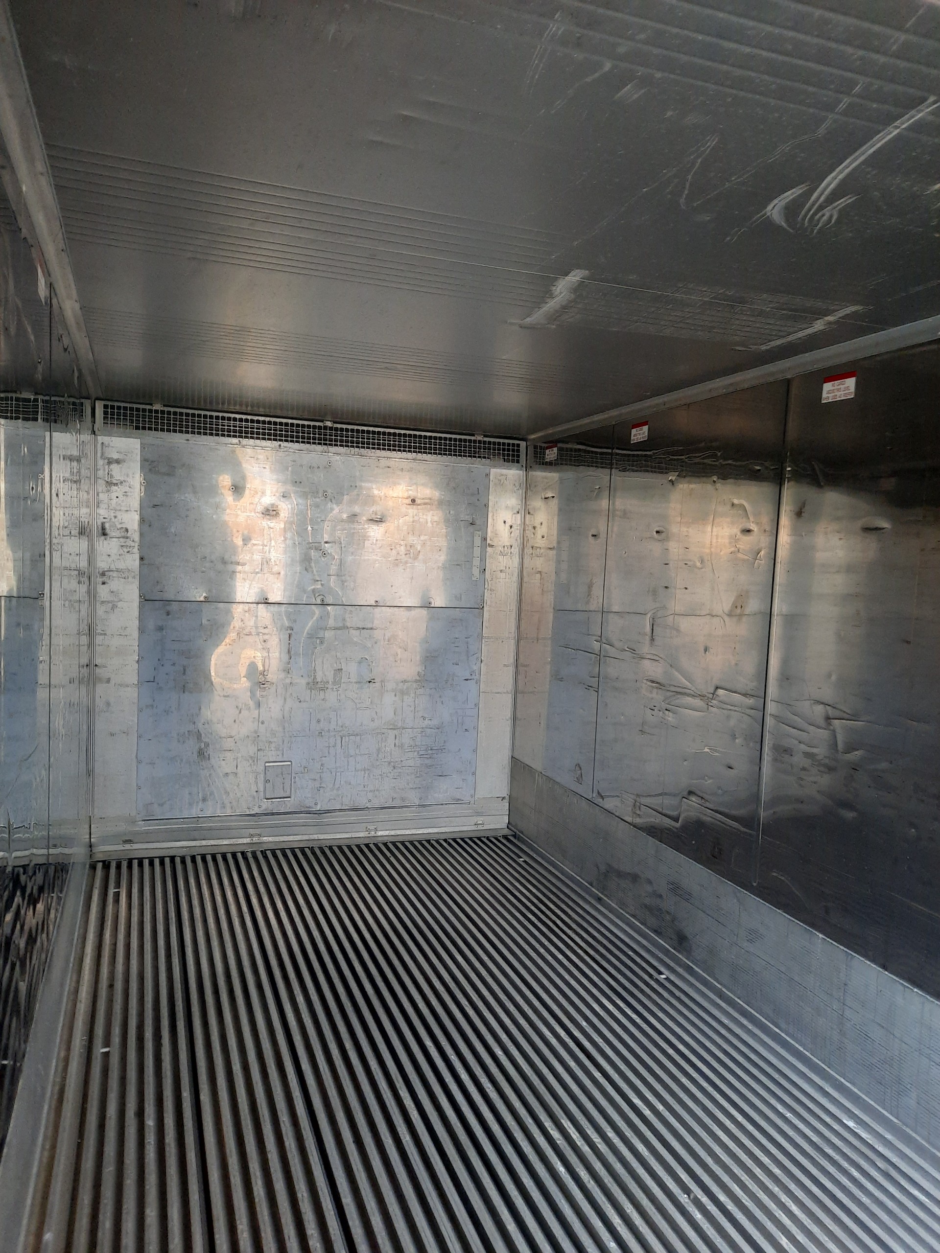 Container trữ đông lạnh hàng hoá 10 - 15 tấn