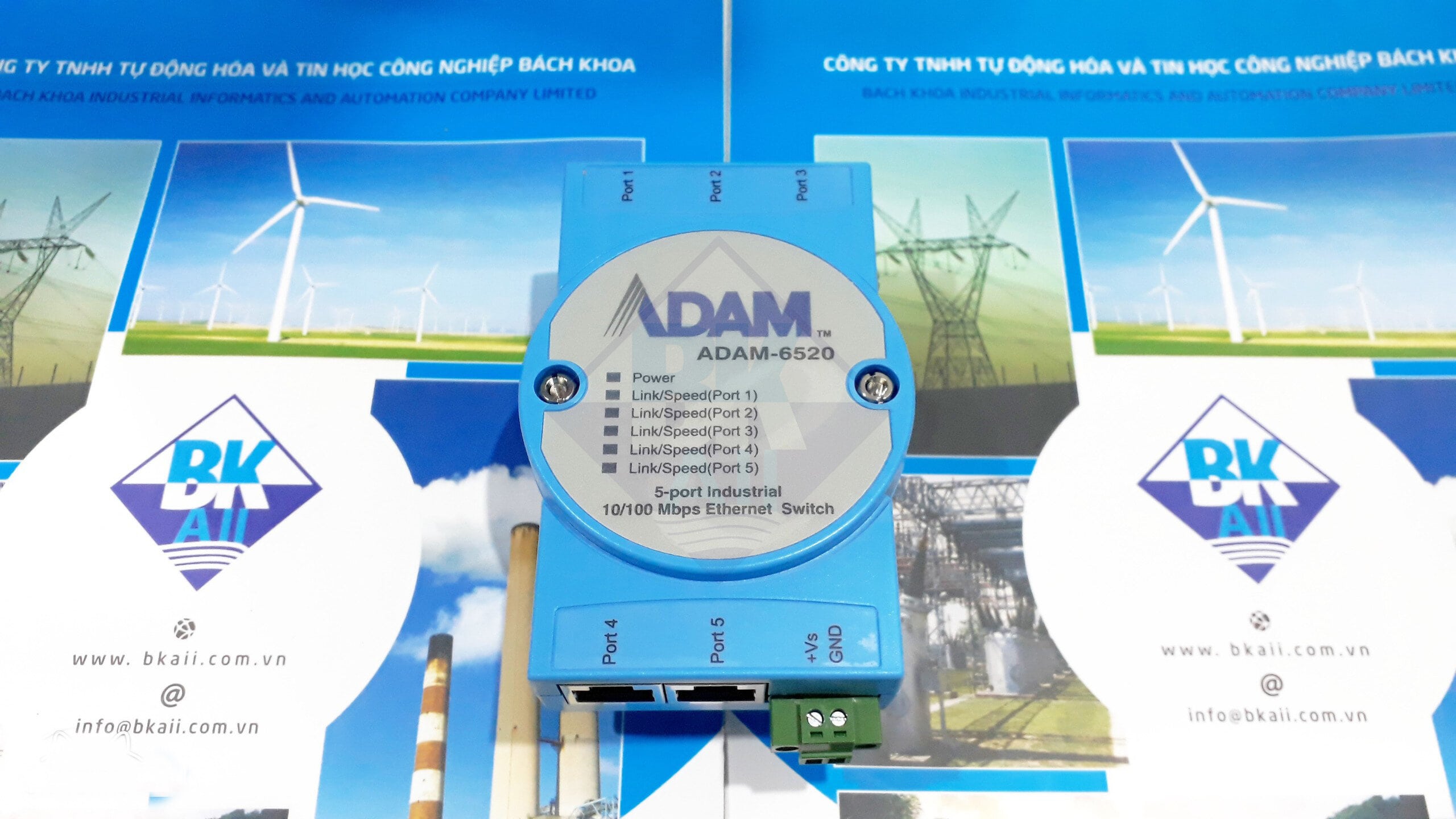 ADAM-6520: 5FE Unmanaged Ethernet Switch