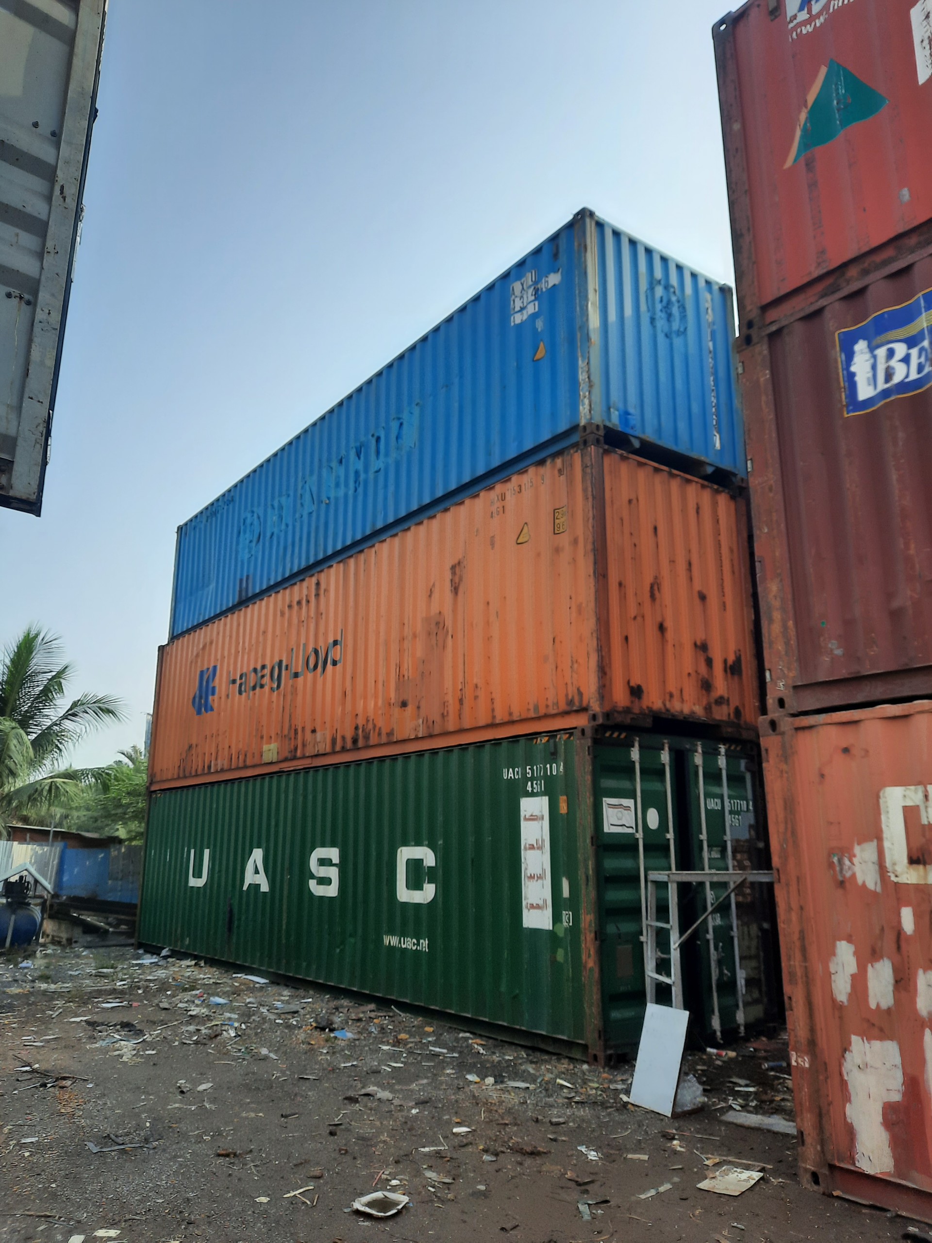 Container khô đang thanh lý và cho thuê giá cực tốt