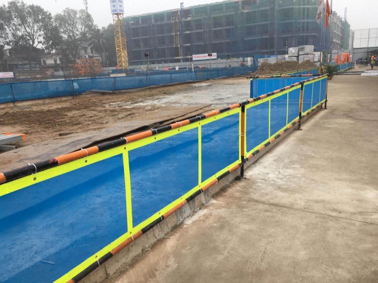 Lưới PVC - rào chắn công trình xây dựng