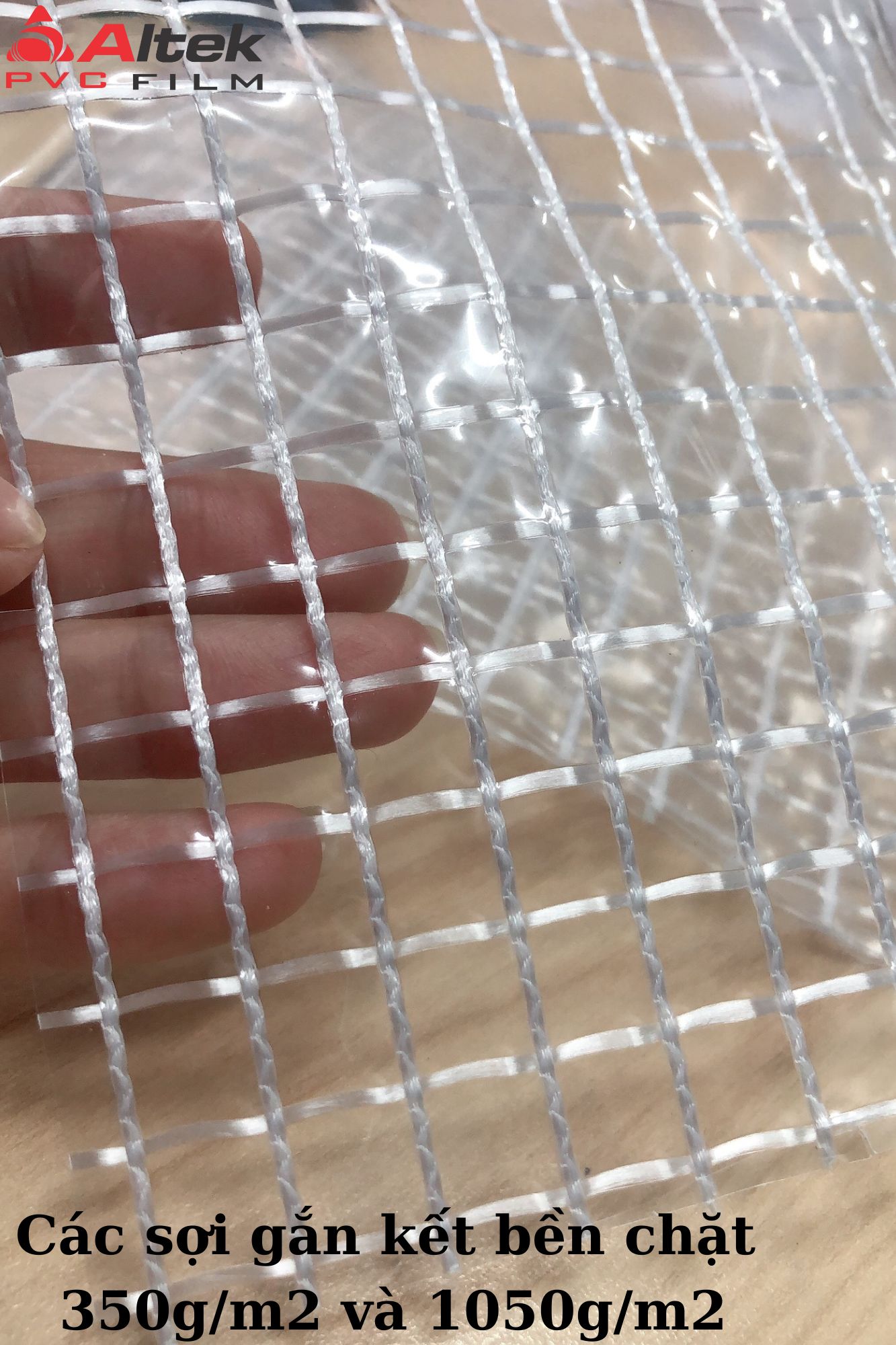 màng nhựa pvc trong dẻo lưới có sợi pplyester