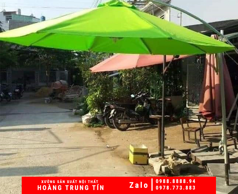 B&agraven ghế cafe c&oacutec, dù che nắng giá xưởng tại Vĩnh Long