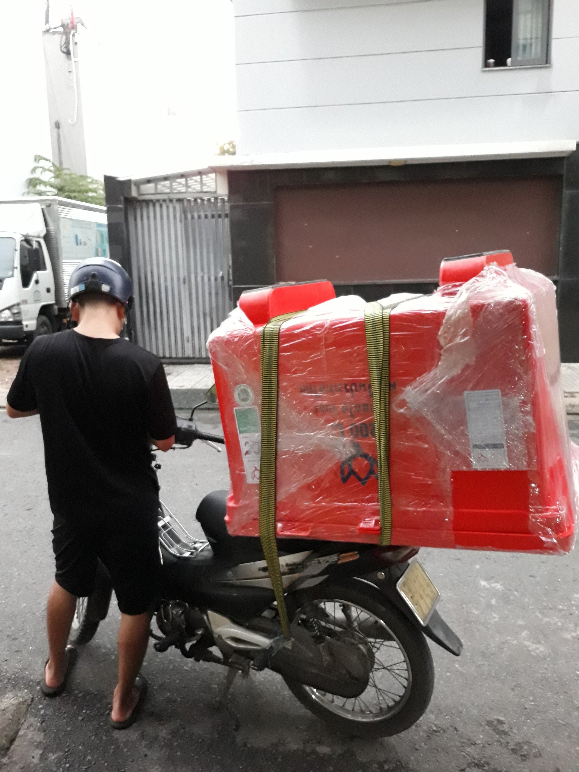 Thanh lý thùng giữ lạnh Thái Lan mới giá rẻ nhất thị trường