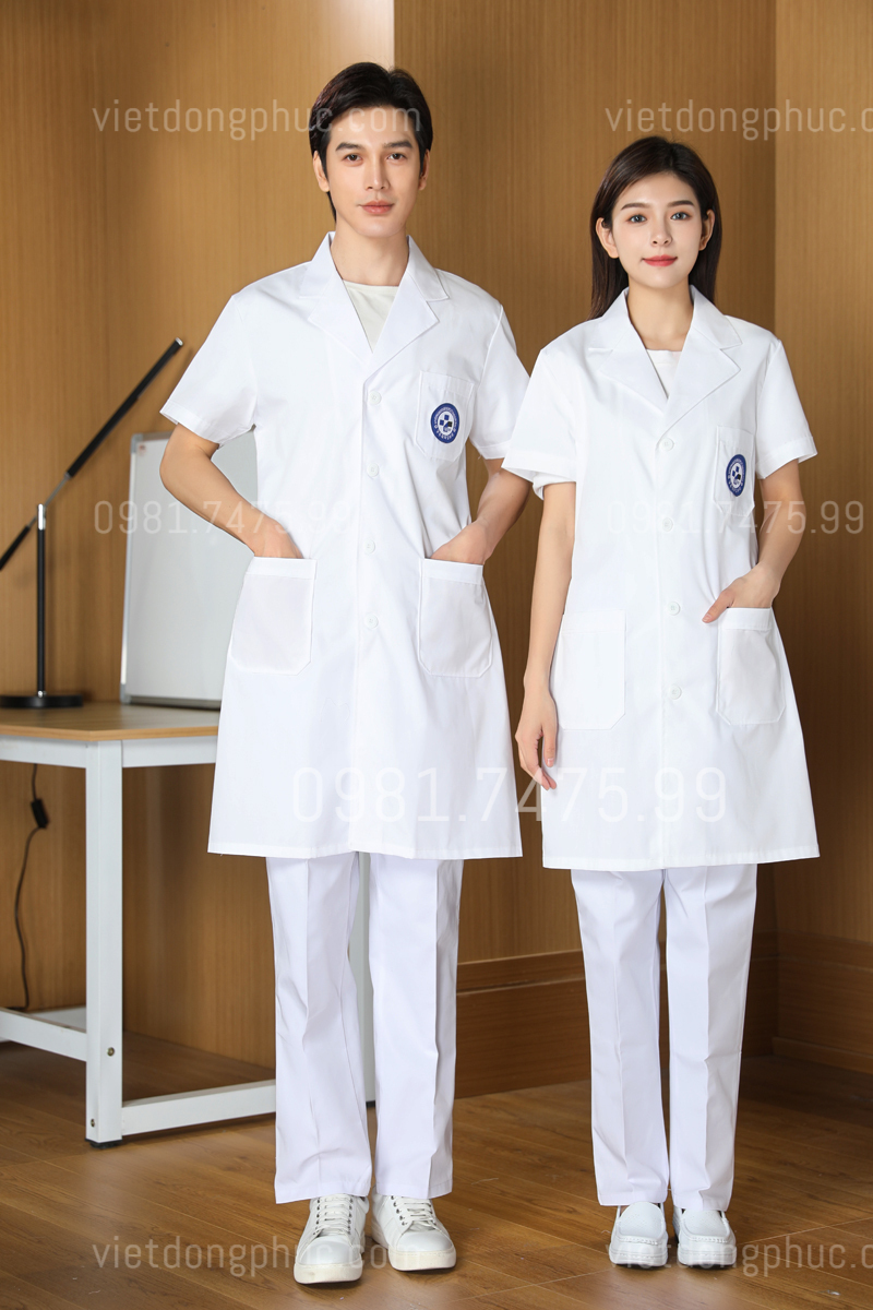 Xưởng may áo bouse bệnh viện thời trang, chuyên nghiệp theo yêu cầu