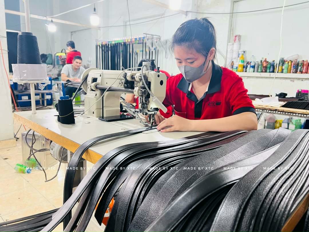 Xưởng sản xuất dây lưng da bò số lượng cực lớn -Trụ sợ tại Hồ Chí Minh